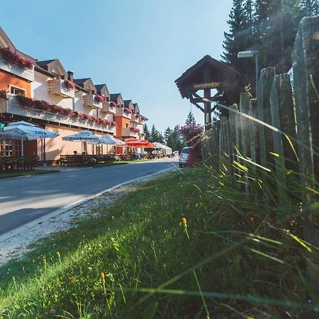 Hotel Jakec Trije Kralji Na Pohorju Zgornja Loznica Exteriör bild