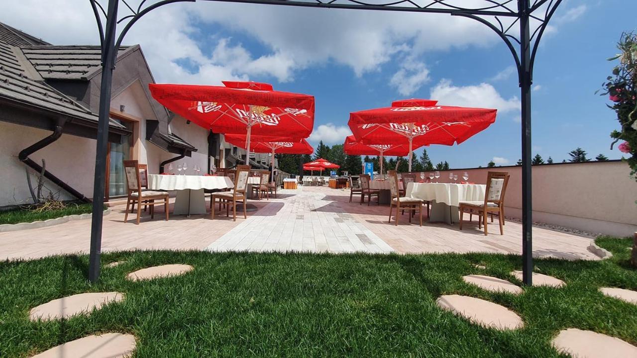 Hotel Jakec Trije Kralji Na Pohorju Zgornja Loznica Exteriör bild